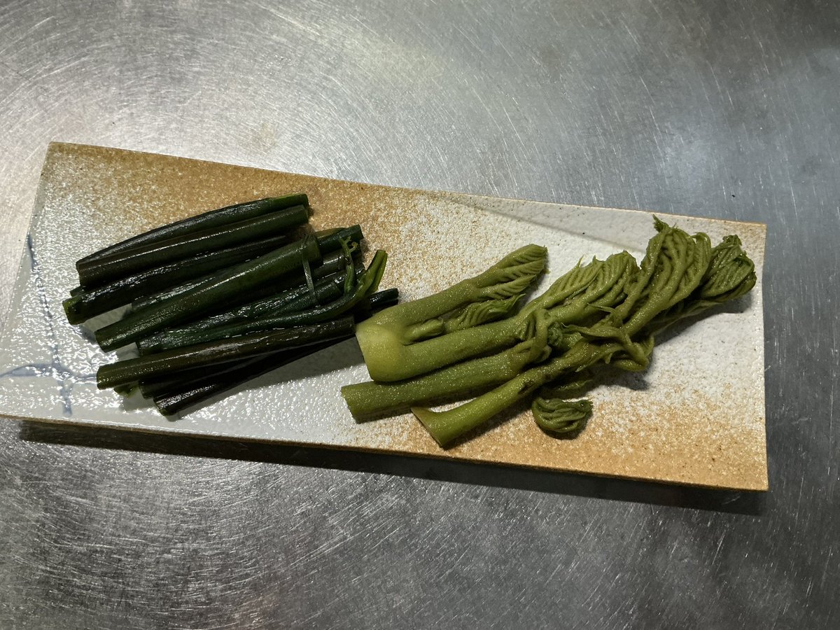 スーさん tweet media