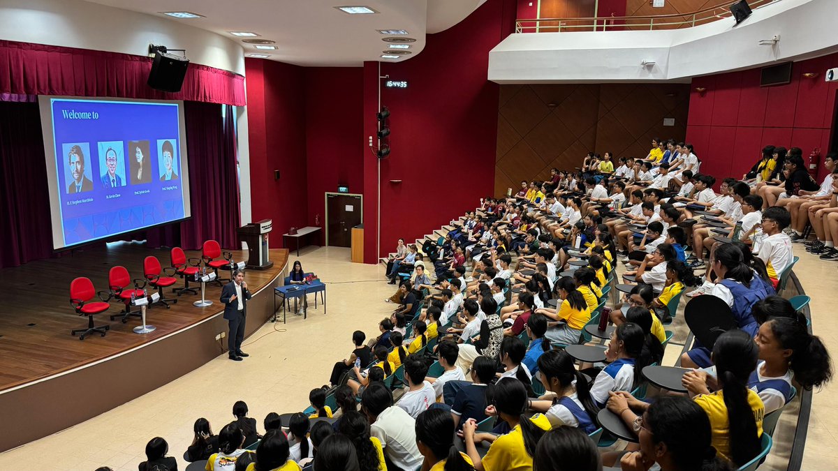 France in Singapore tweet media