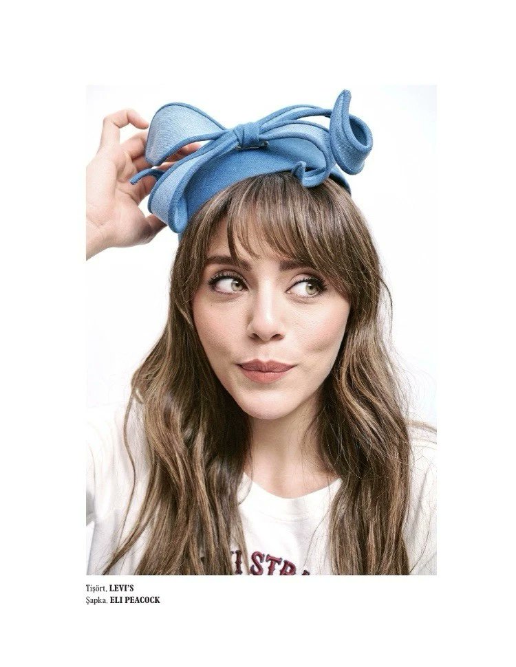 çıkış yolu yok karanlığın içinde hapsolmuş

HEDEF: 1000 MENTION
50 RETWEET

#SılaTürkoğlu 
SılaTürkoğlu