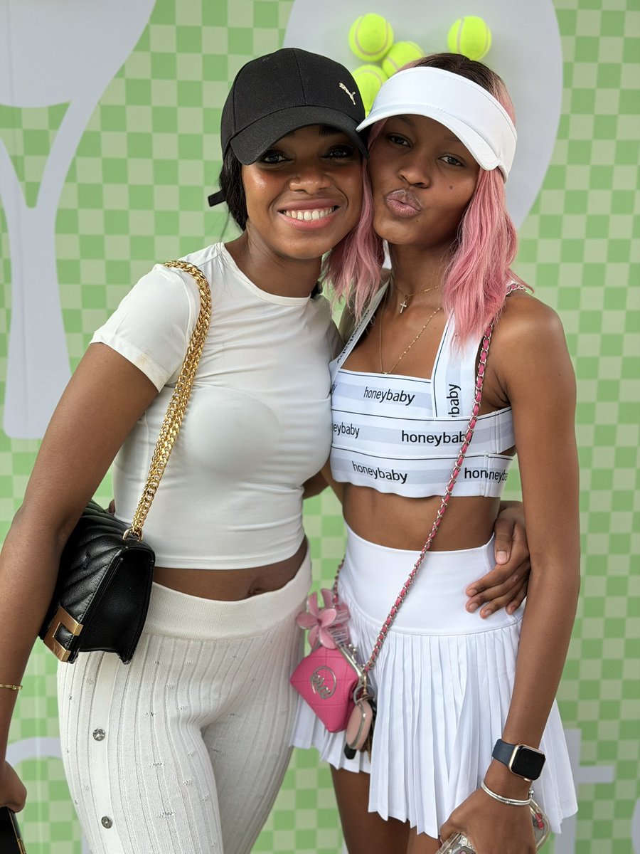 NotTheOne🕷️ tweet media