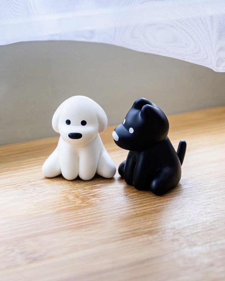 ＼🐘ブンシツニュース🐘／

ケンエレブンシツにて、「matsui DOGS フィギュアコレクション Vol.2」が近日発売予定！🐶🛋

入荷次第Instagramストーリーにてお知らせいたしますのでアカウントをフォローしてお待ちください🙌🏻

matsui/ マツイ(<a href="/matsui9988/">matsui / マツイ</a>)

#ケンエレブンシツ
#matsuidogs