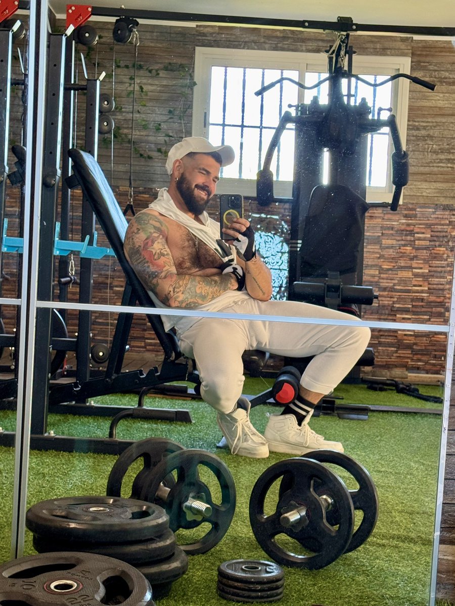 Trykky_'s tweet image. ¿Quien se viene a entrenar? A ver qué os vea 😈🔥 #gym #motiva