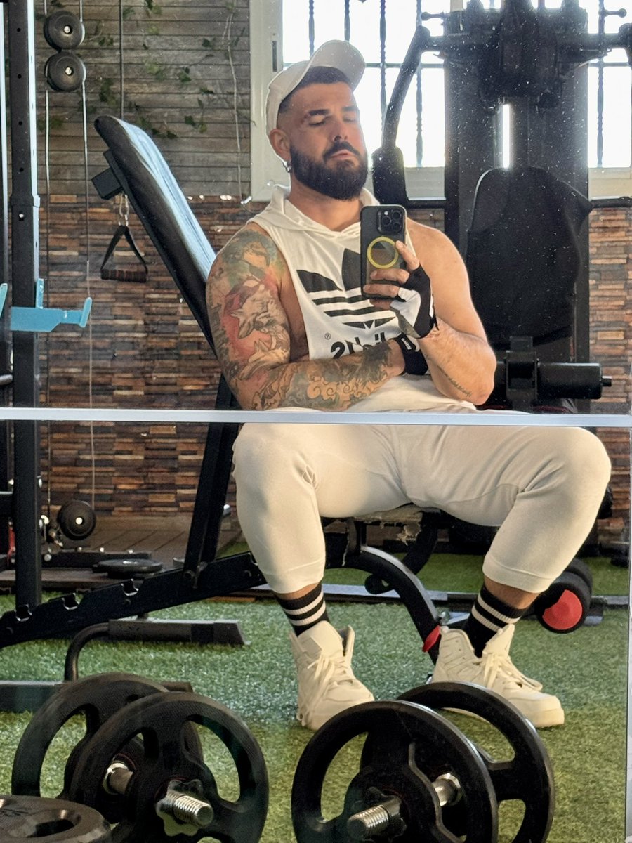 Trykky_'s tweet image. ¿Quien se viene a entrenar? A ver qué os vea 😈🔥 #gym #motiva