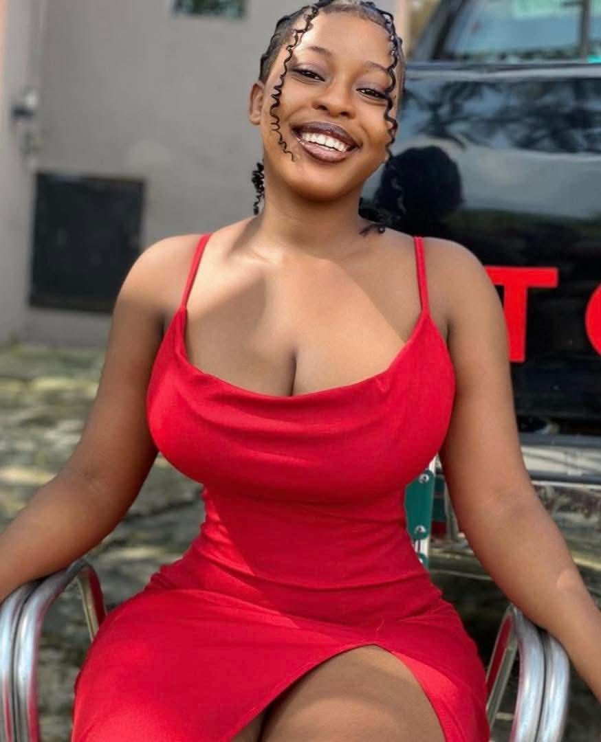 rich_mummies's tweet photo. Hello admin,  I am called Ayenkamiye Doreen, 27yrs old half Rwandese and half Congolese, single, financially stable lady from a prominent family.  I stay in Entebbe-Katabi. Get my contact details from the admin of this page Mr Charles, call/whatsapp: 0775575616 https://t.co/wmkCmNW8QZ