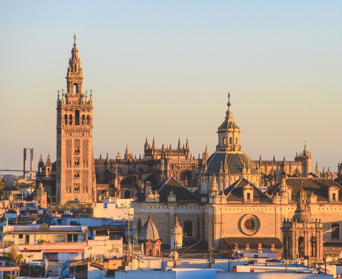 Daily Romania tweet media