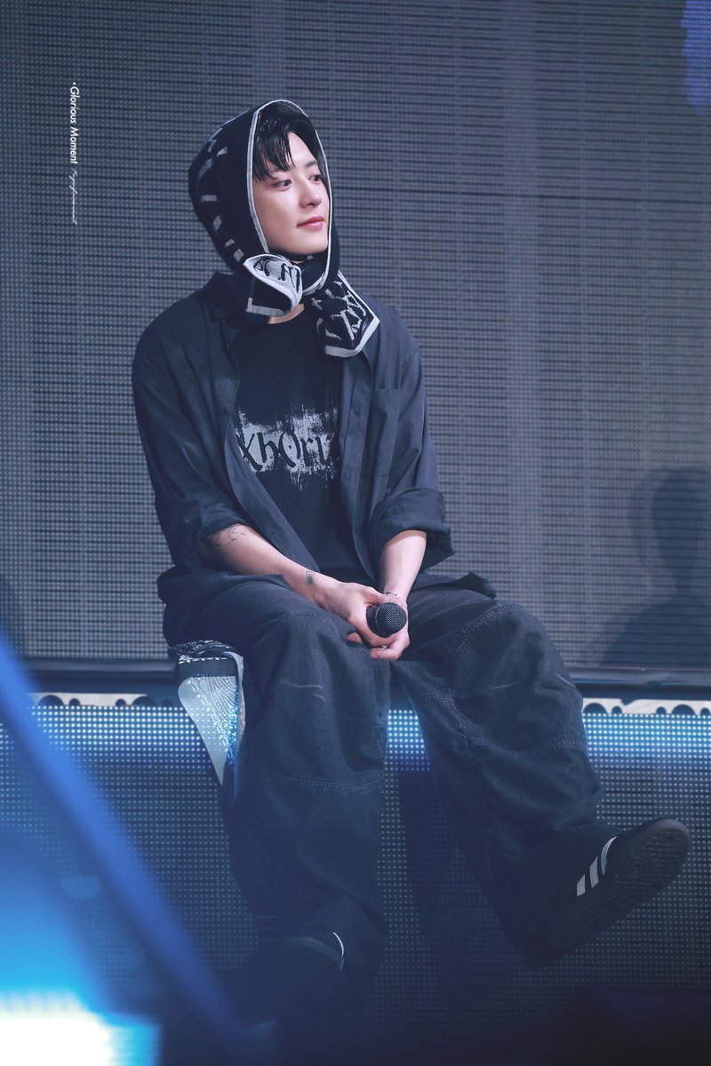 Glorious Moment✨ tweet media