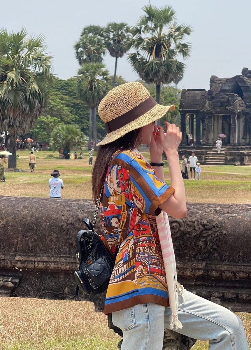 rimin_ri's tweet photo. Welcome my queen Sandara Park to Angkor Wat Cambodia 🇰🇭 

#SandaraPark
#Angkorwat https://t.co/OdAvEr3S8l