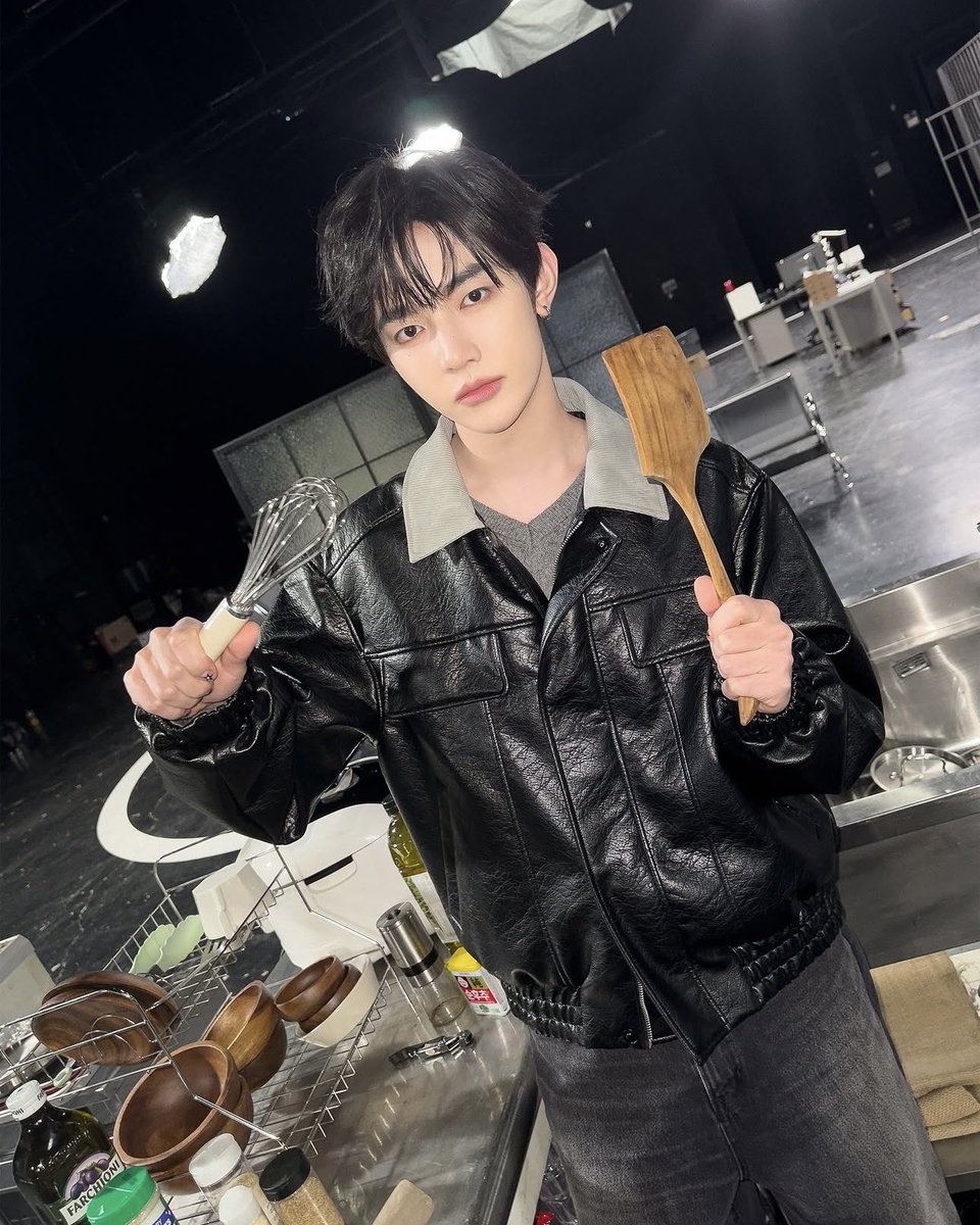 zhang hao ʚĭɞ tweet media