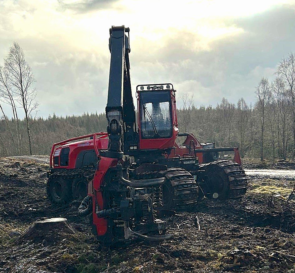 EagleAssetFinan's tweet image. *CUSTOMER MACHINE FOR SALE*

Komatsu 931 XC Timber Harvester
Year 2021
Komatsu C144 Harvester Head
Year 2021
7500 Hours
Full Komatsu Forest Ltd service history
Recently serviced
Includes one set of tracks
Location Inverness-shire Scotland
£260,000.00 + VAT #forestry #finance