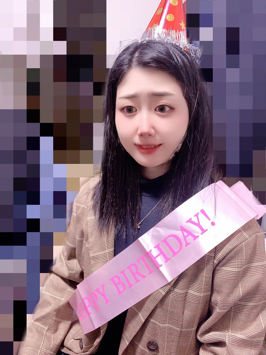 賜未るいか tweet media