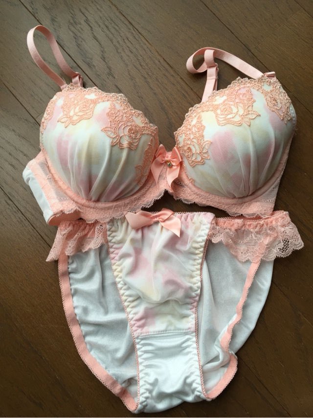 brad_orme's tweet photo. 下着を販売してます！

#下着売ります https://t.co/IbhCkhBgax