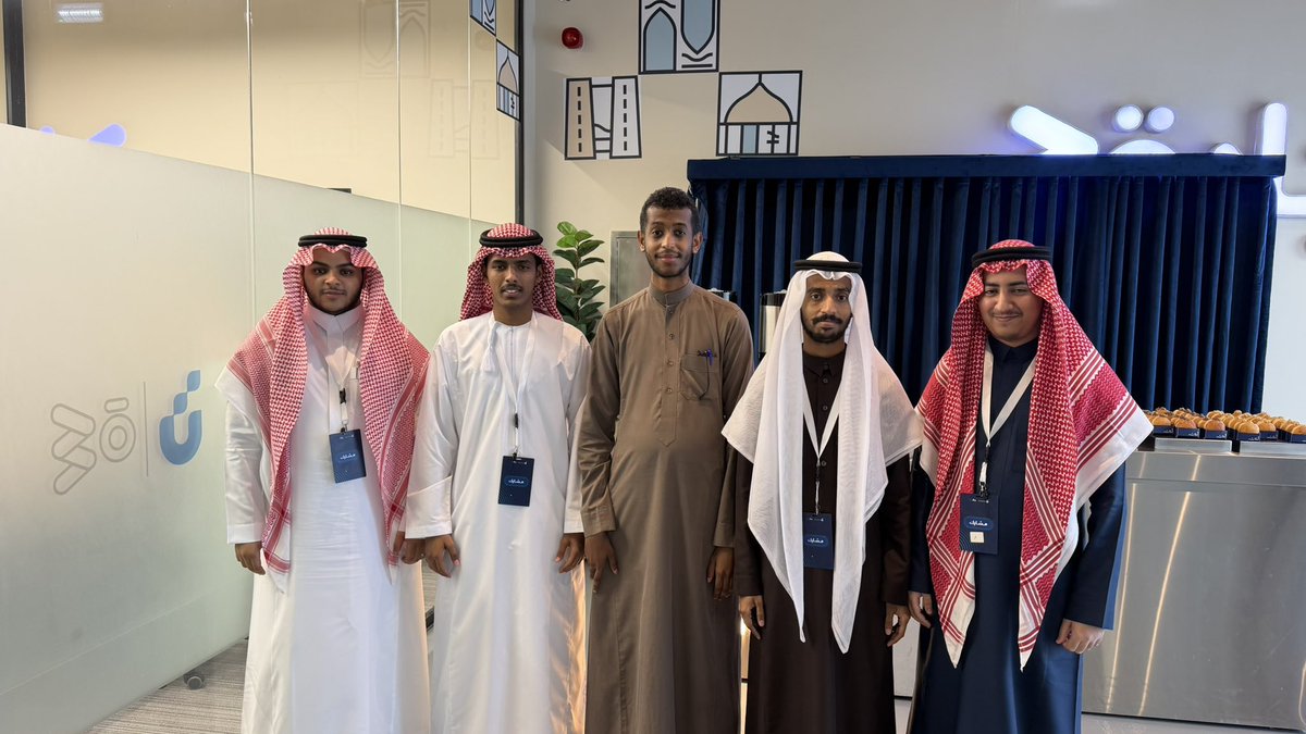 الحمدلله من قبل ومن بعد ، كانت فرصة جميلة تنضم معنا والحمدلله عملنا عمل جبار وكان مشروع قوي جداً بإذن الله يحالفنا الفوز بالجايات ❤️

اقوى فريق ❤️👇🏻