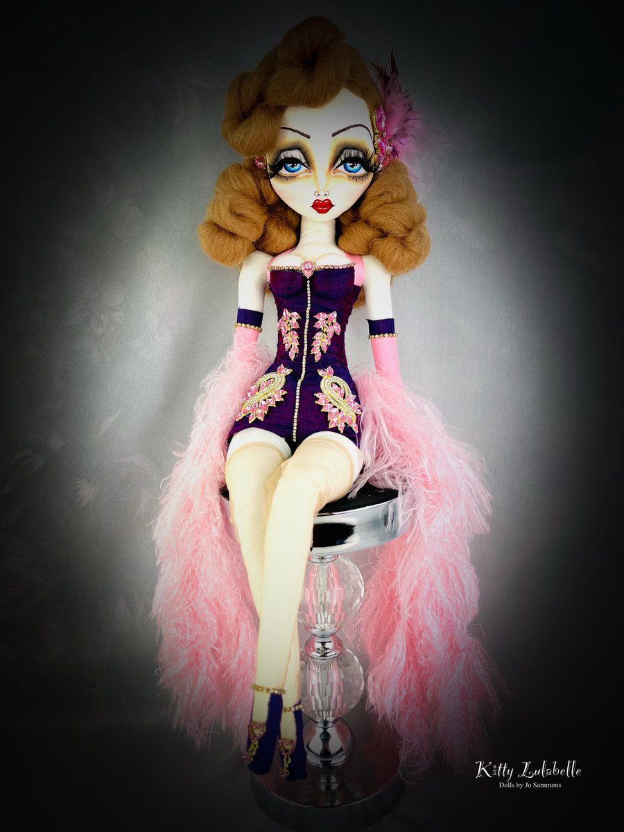 DamnatoDolls's tweet image. Handmade art dolls available in my Etsy shop damnatodolls.etsy.com
#burlesque #showgirl #oldhollywood #MHHSBD #ooakdoll