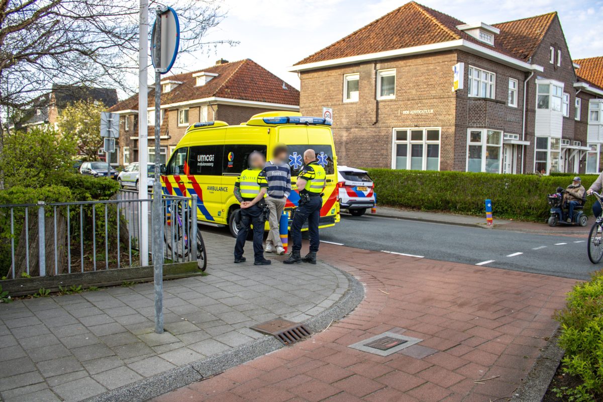 Wielrenster gewond na botsing met auto