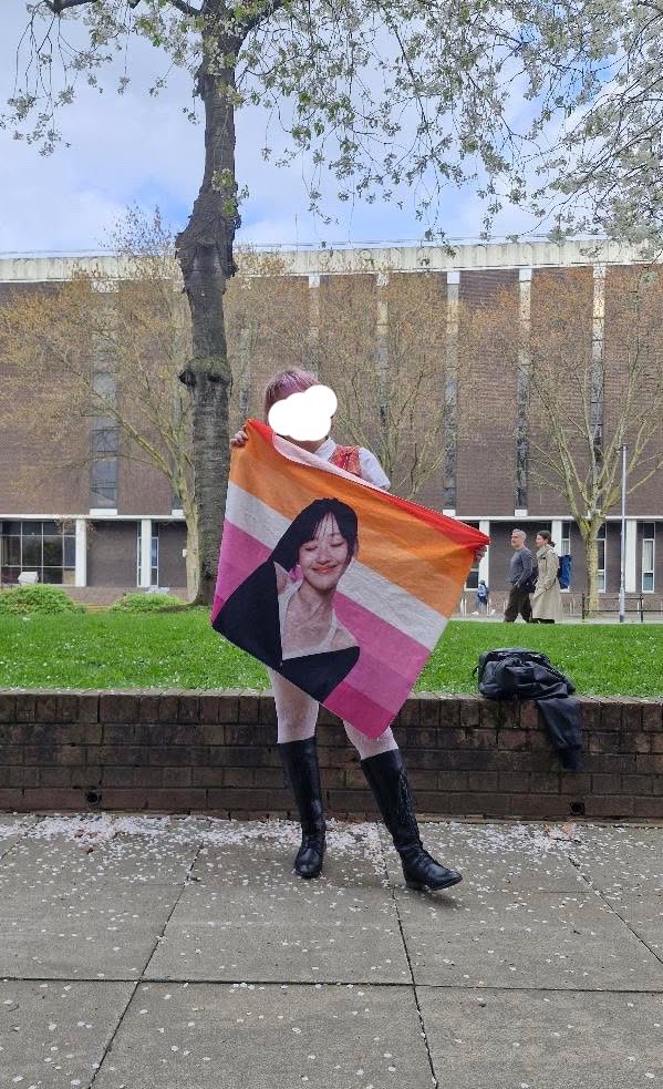 bri 💣 tweet media