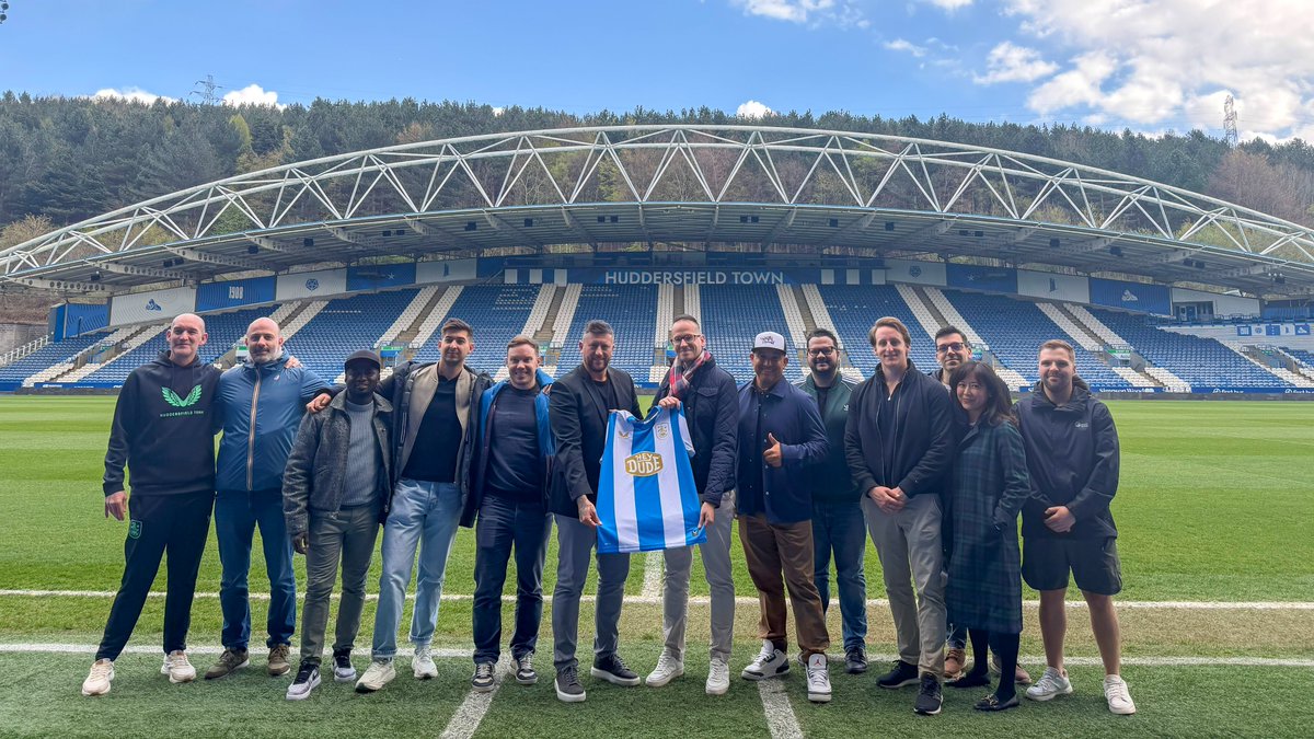 Cruyff_Inst_NL's tweet image. VK #studiereis 2026 afgerond!

Onze studenten van de Master in #FootballBusiness @FCBarcelona – @BarcaInnoHub bezochten @LFC, @htafc, @stokecity en @BCFC, met stadiontours en inspirerende presentaties.

ℹ️ Infosessie over het programma: openwebinar.johancruyffinstitute.com/meeting/regist…