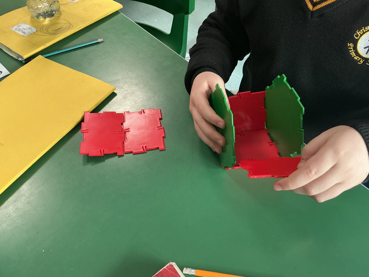 ctrps1's tweet image. 📐 Exploring nets using our new practical resources! P6B are enhancing their 3D shape knowledge by building nets hands‑on and bringing learning to life.

Great teamwork and problem‑solving on display! 🌟✋

 #LearningThroughPlay #MathsInAction #P6B