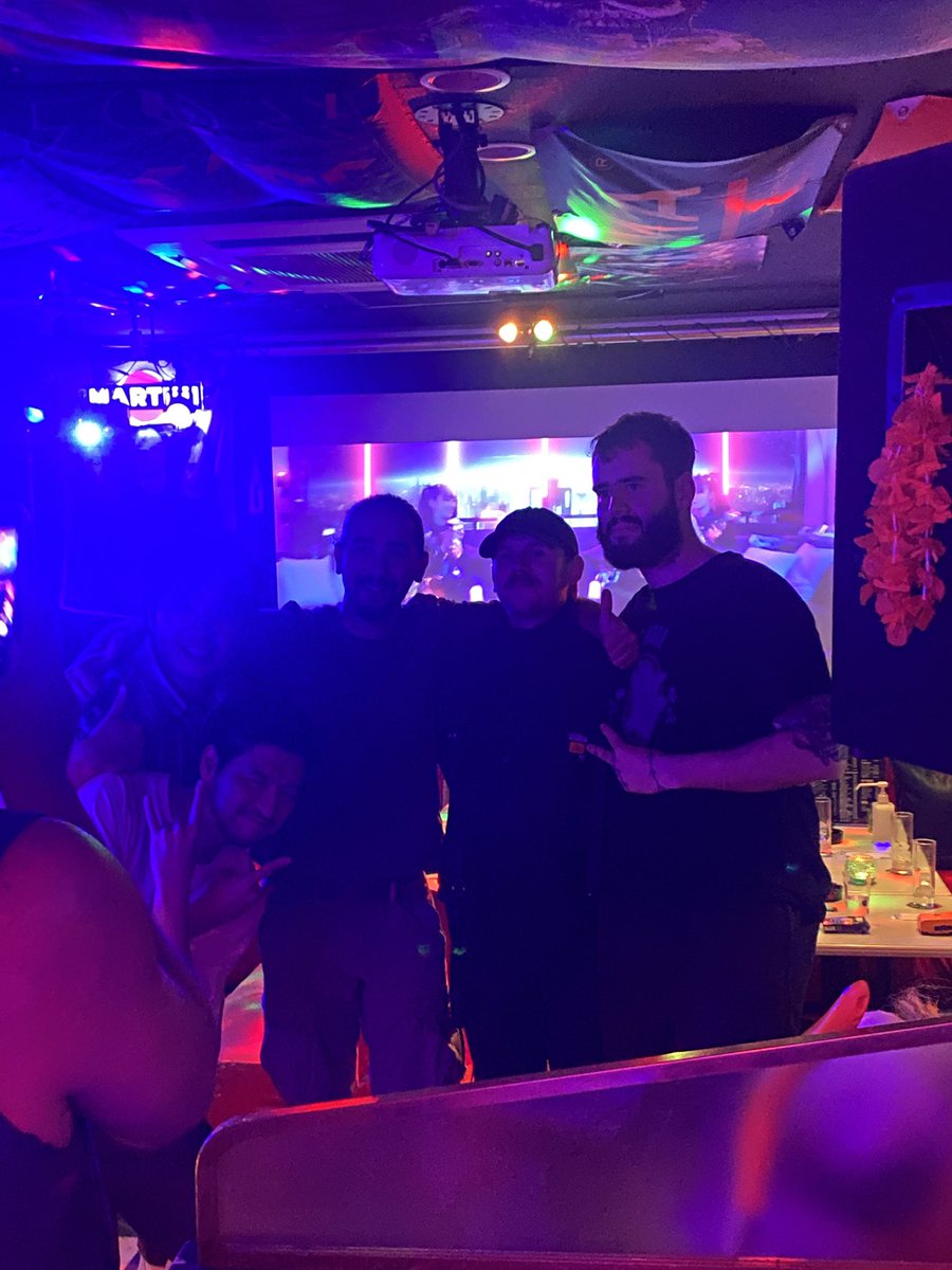 【池袋】ロックバー LANDSROCK tweet media