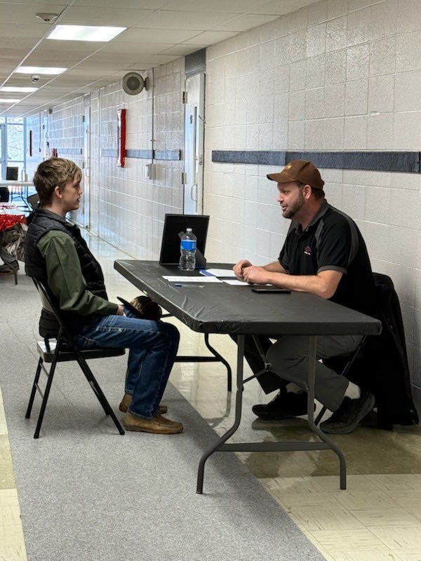 WinfieldNation's tweet image. ❤️🤍 A powerful day in Warrior Nation!

Students built resumes, practiced interviews, and explored careers with local professionals—gaining real-world skills in communication, confidence, and future planning.

Thank you to all who made this possible! ❤️🤍 #WarriorNation