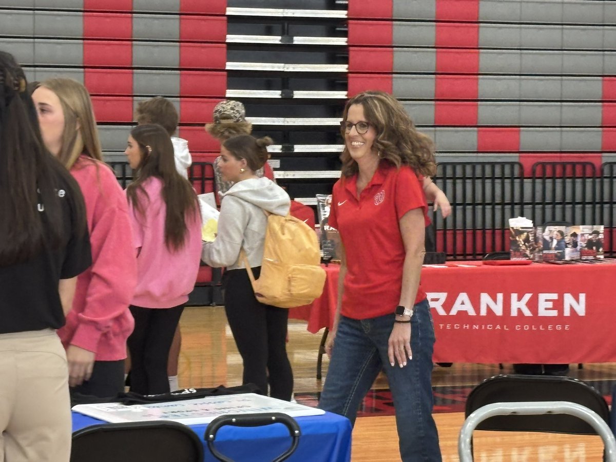 WinfieldNation's tweet image. ❤️🤍 A powerful day in Warrior Nation!

Students built resumes, practiced interviews, and explored careers with local professionals—gaining real-world skills in communication, confidence, and future planning.

Thank you to all who made this possible! ❤️🤍 #WarriorNation