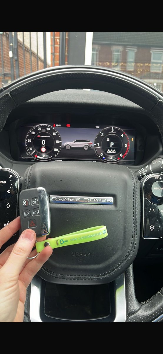 PSMAutoLocks's tweet photo. Busy day at the workshop so far.

Genuine key supplied and programmed for this Range Rover Velar, along with another genuine key completed for this Kia. https://t.co/qZ19R7N1j3