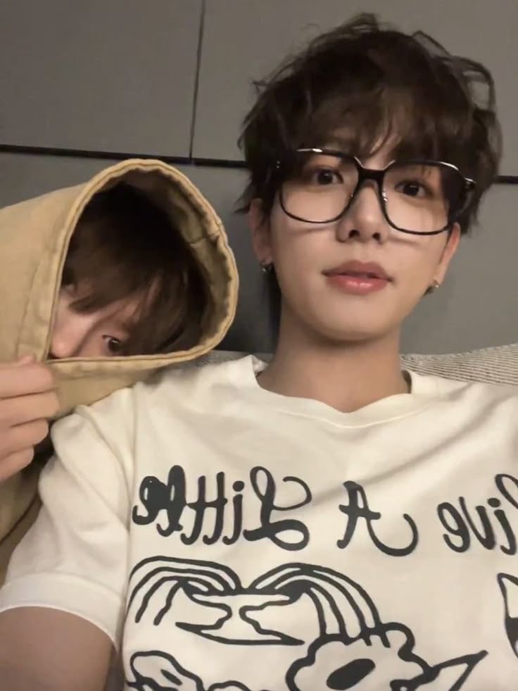 うなうな tweet media