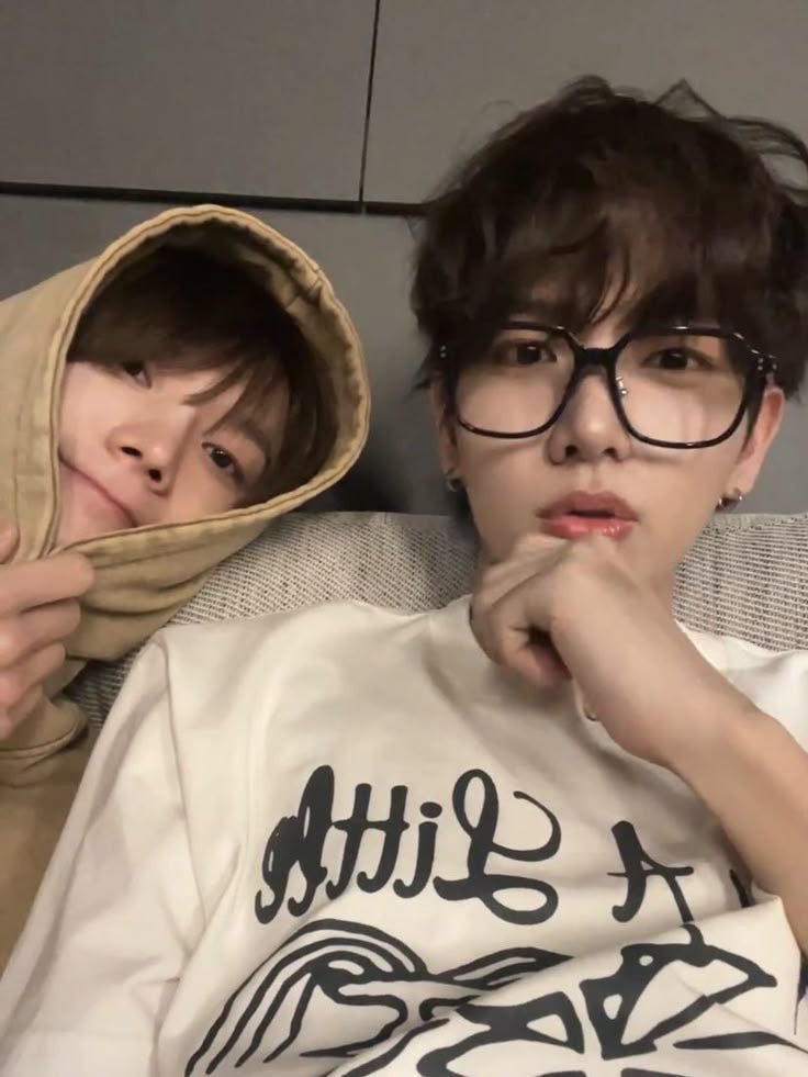 うなうな tweet media