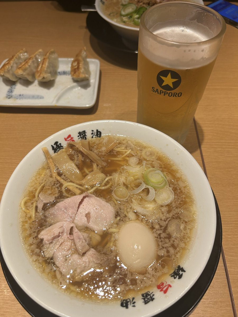 ま ひ ろ 。 tweet media