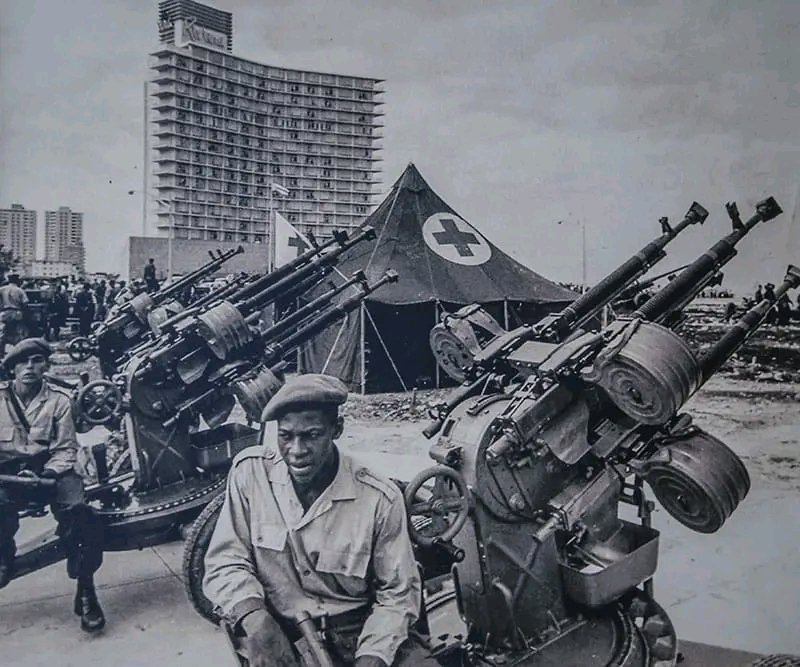 17 de Abril 1961. Invasión de Playa Girón. Día de la Fuerza Antiaérea Revolucionaria.

#GirónEsHoy
#AbrilDeVictorias 
#UnidosXCuba
#CubaPorLaVida
#LasTunasPorLaSalud
#PorLasTunasLaVictoria
#PorUn26EnEl26