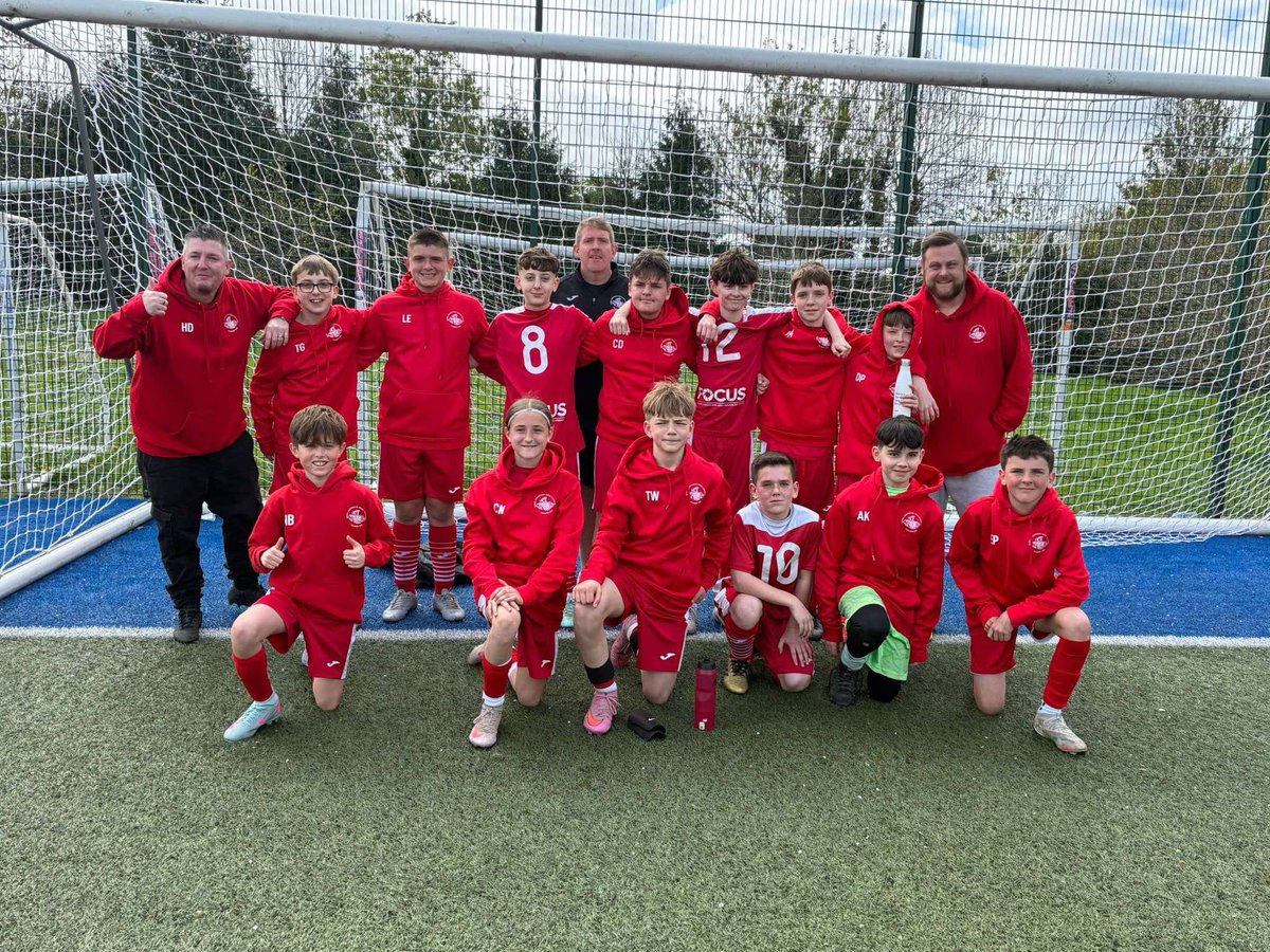 Teamgrassroots_'s tweet image. 🗣️Show us your team 
#Shoutout to Hemel Hempstead Town FC - U13 Green for securing their West Herts Youth League win! 👏⚽️🥳🎉

The team have played their hearts out this season and we are so pleased for them ! 

Be proud Team Green ! 

TUDOR ARMY ! ❤️

#TeamGrassroots #GRF