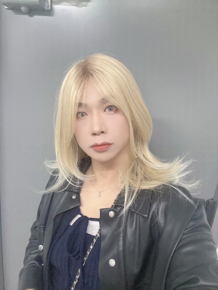 혜D tweet media