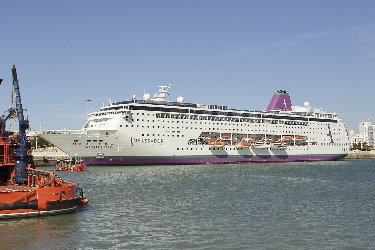 puertodecadiz's tweet photo. Hoy nos visita el crucero AMBITION.
¡Bienvenido!
#ambition #cruiseship #cádiz #portsofspain https://t.co/HshMQFGK3m