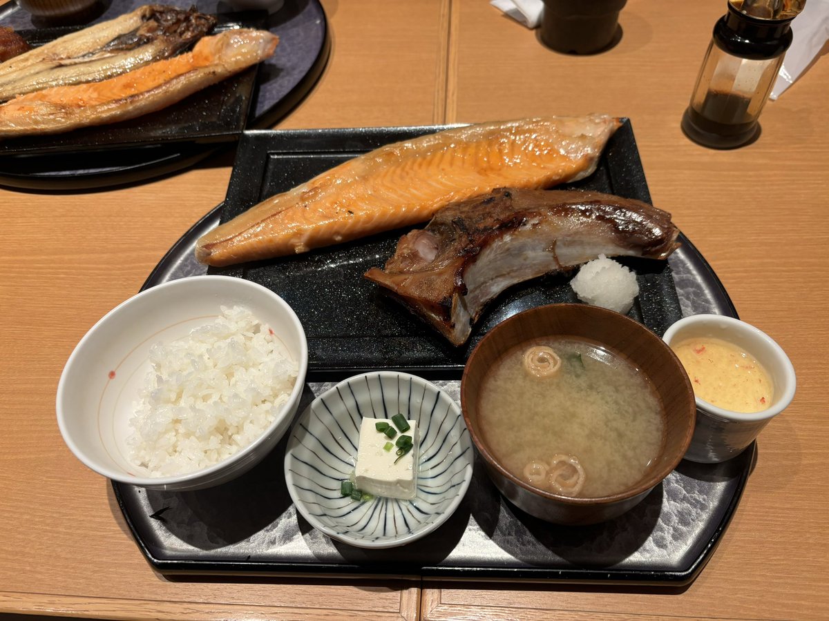 ヒデ　ワンピカード！ tweet media