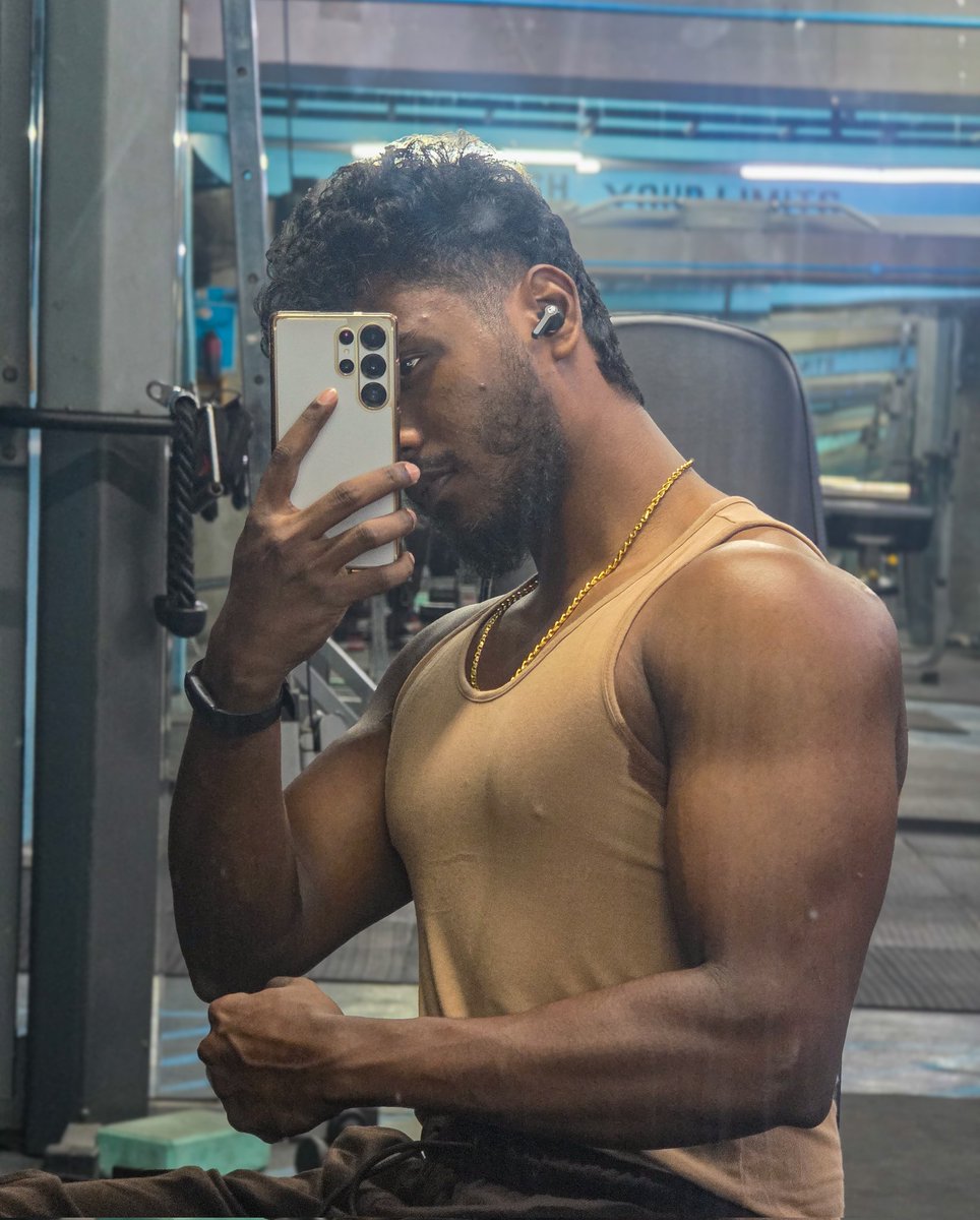 jason_thet_17's tweet photo. Needs to be bigger idk😔 https://t.co/rbWxaMZ1iK