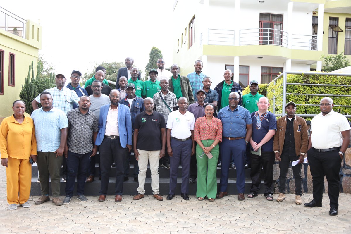 IucnRwanda's tweet photo. @IucnRwanda, jointly with @RwandaForestry &amp; select landowners, held a workshop to discuss a Benefit Sharing Framework for a Carbon Credit Selling Mechanism (#COMBIOproject), in line with Government guidelines &amp; international standards to ensure fair &amp; maximum community benefits. https://t.co/G2IFntiQlI