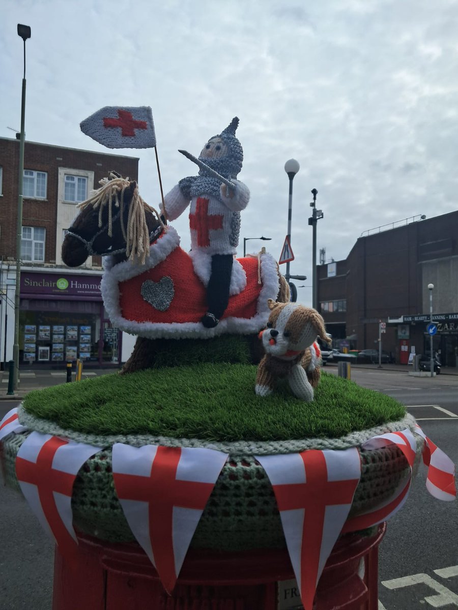 Sutton1Mr's tweet photo. I love these "Toppers". https://t.co/ryfmIshm4W