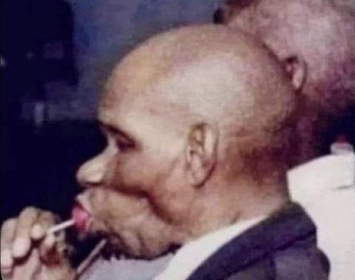 Holly™️ tweet media