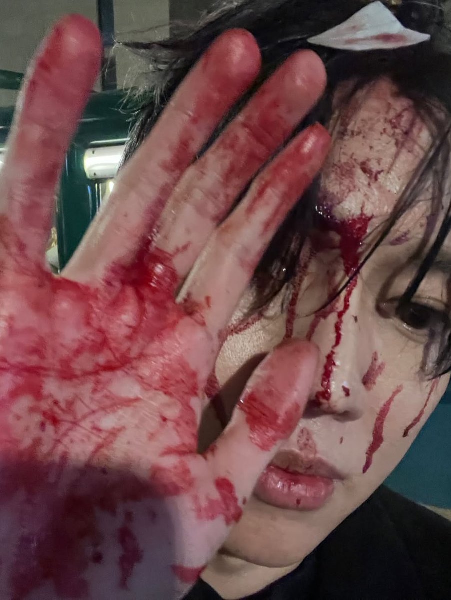 📸𝐈𝐧𝐬𝐭𝐚𝐠𝐫𝐚𝐦 01.04.2026

⇾｢#LOUDI｣

〝Prochaine sortie SPOILER -he le supprimerai bientôt -😏 Poisson d'avril 😭🫠🤣🥹🫣😟😳〞

🔗instagram.com/p/DWmHEfAiVjV/…

#🤍𑁍

©️@/seoulology_00
♯Hashtags♯ #로우디