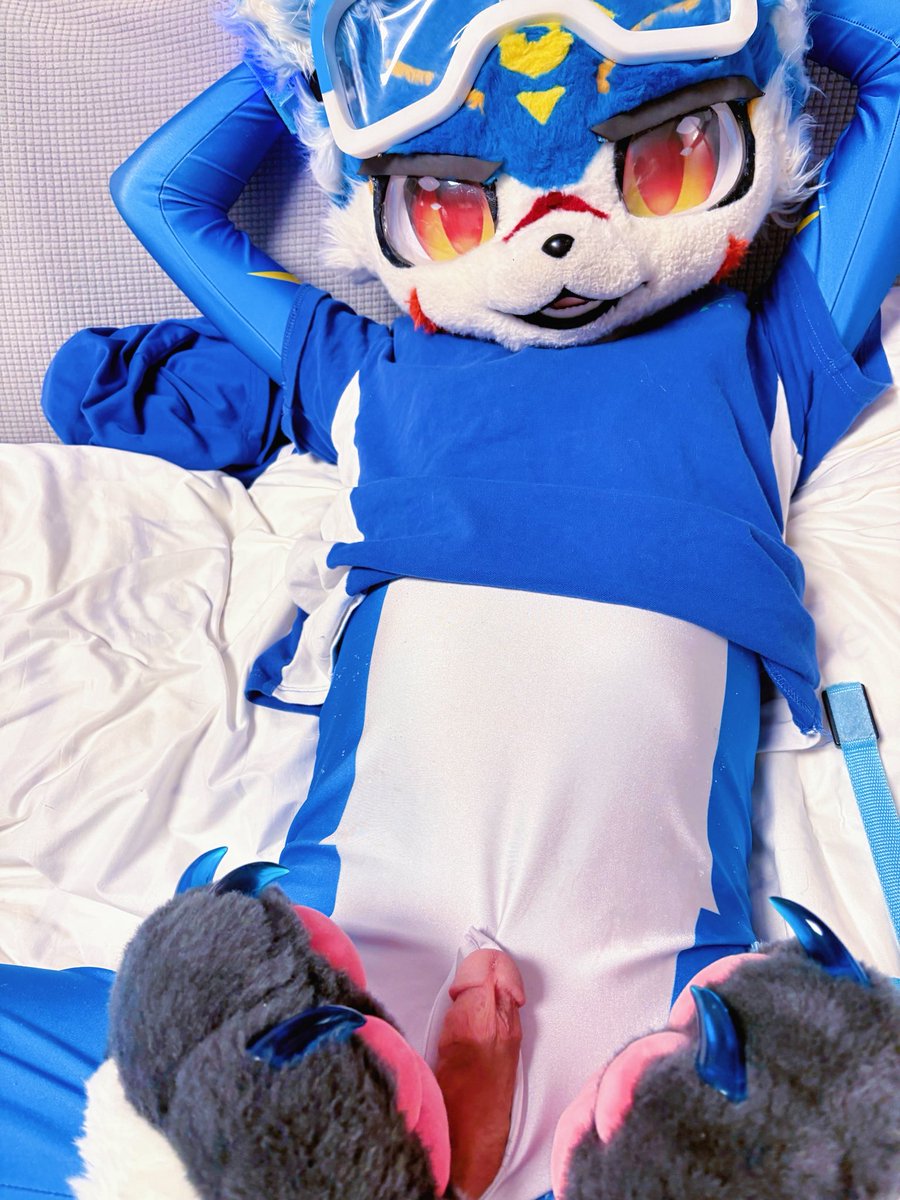 朱炙𝕽𝖊𝖉𝕯 tweet media