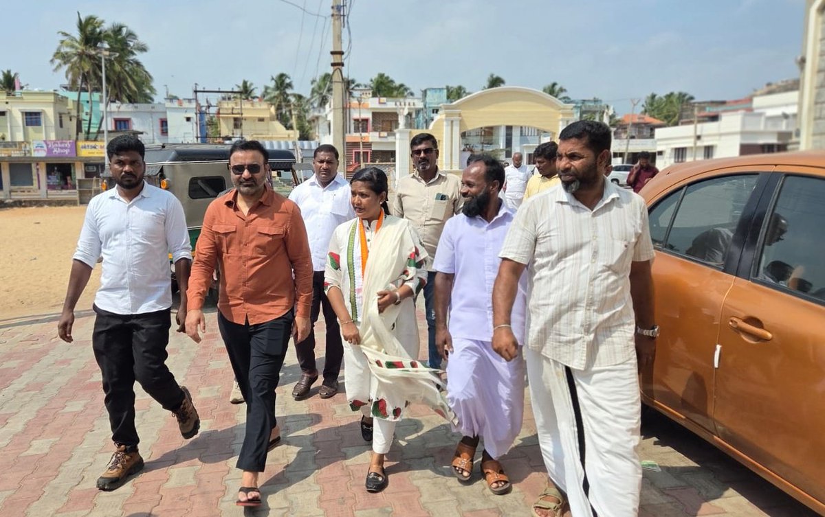 SantoshSLadINC's tweet image. As part of the campaign for the #TamilNadu Legislative Assembly elections, I met @TharahaiC the Congress candidate from the #Colachel Assembly constituency, earlier today. We had a detailed discussion on election strategies and campaign planning.