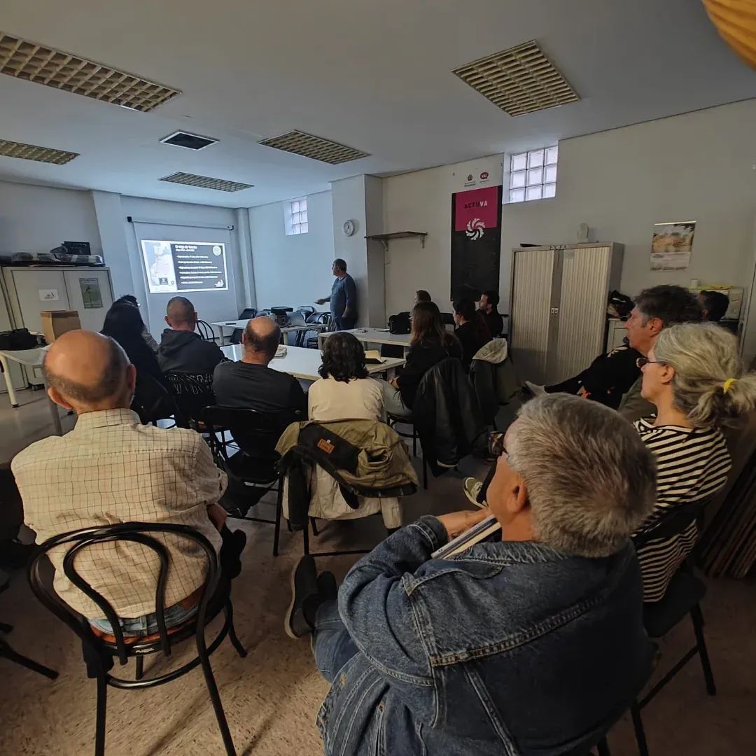 acenva's tweet photo. 🦅 El jueves por pasado realizamos una jornada explicativa el proyecto de los aguiluchos ibéricos en la provincia de Valladolid, para los nuevos colaboradores de la campaña 2026.
🔴 Así que si aún no te has decidido,colabora!! https://t.co/7BXBSDt7AR