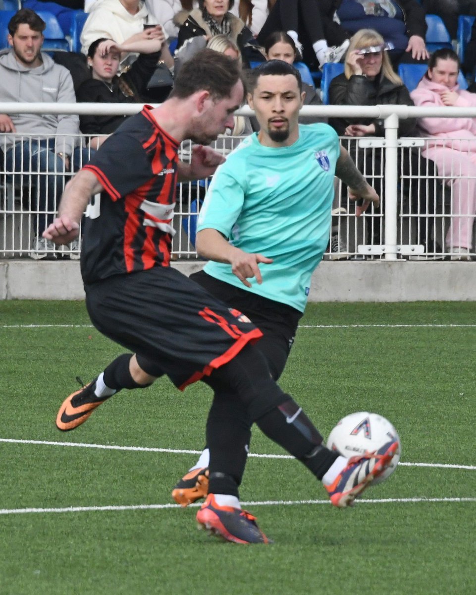 EssexCorinthian's tweet image. 𝙈𝘼𝙏𝘾𝙃 𝙋𝙃𝙊𝙏𝙊𝙎 📸

Snaps from last weekend's #Corinthian Division 7 Cup Final as @barkingcoltsss faced @RBFC2000 at Parkside

𝘍𝘶𝘭𝘭 𝘎𝘢𝘭𝘭𝘦𝘳𝘺 ➡ buff.ly/Tz7Awkv