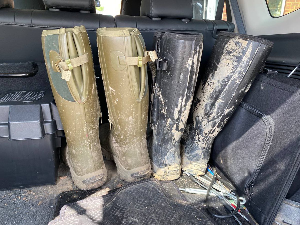 Chunky wellies tweet media