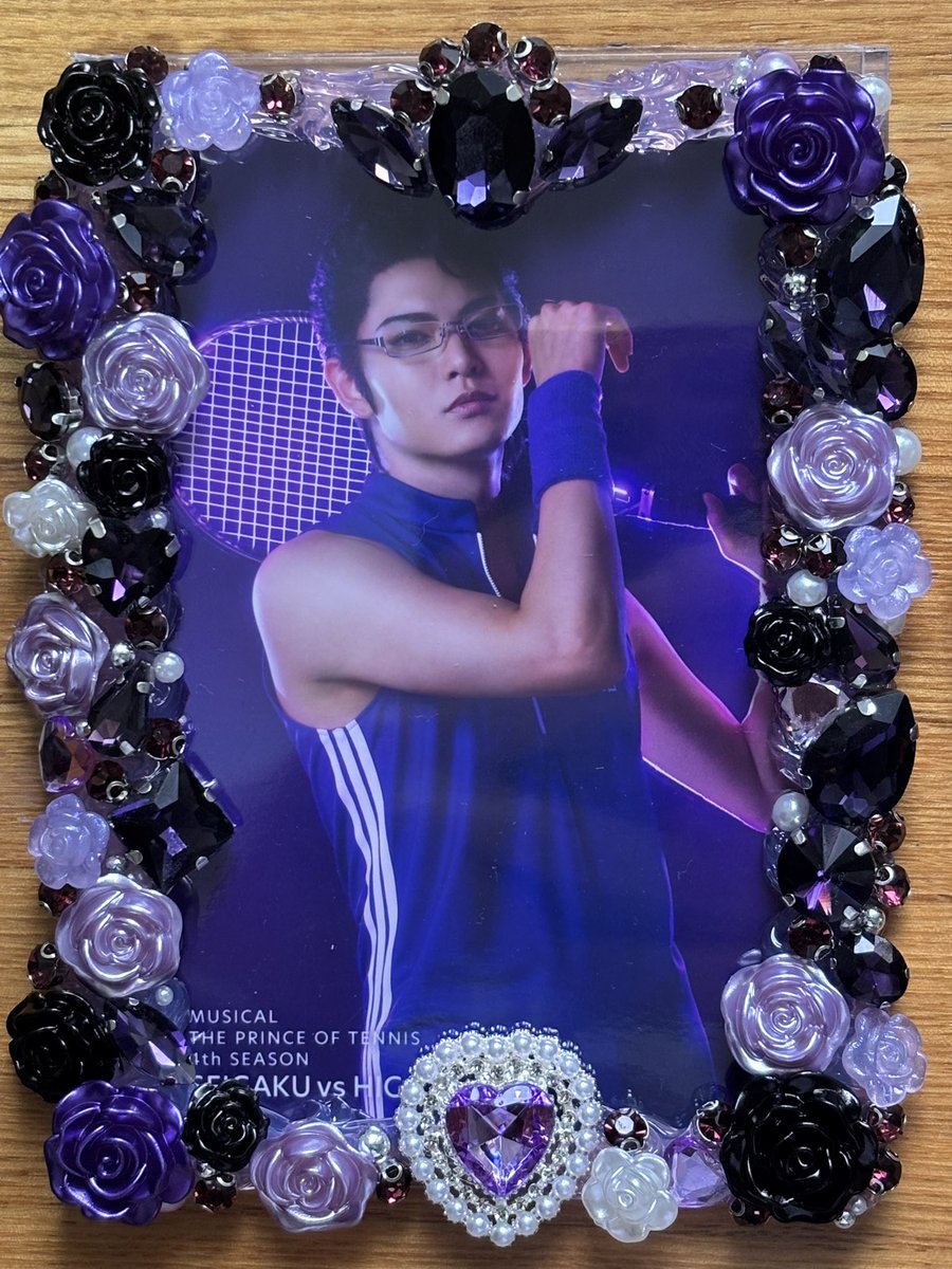 sazanamiKITE's tweet photo. 木手ホイップデコ楽しい💜👓🌺 https://t.co/N7EUafSWLo