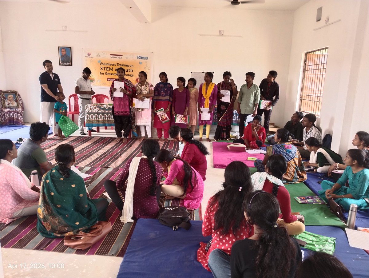 JjmMayurbhanj's tweet image. Volunteers equipped with #STEM &amp;amp; Youth training for #Grassroots_Change through theory and hands-on practice. Ready to drive innovation and learning in their communities. 
@Atmashakti3 @MSMO40845837
#JJM_Mayurbhanj #CommunityDevelopment 
#SummerCamp #EducationCamp