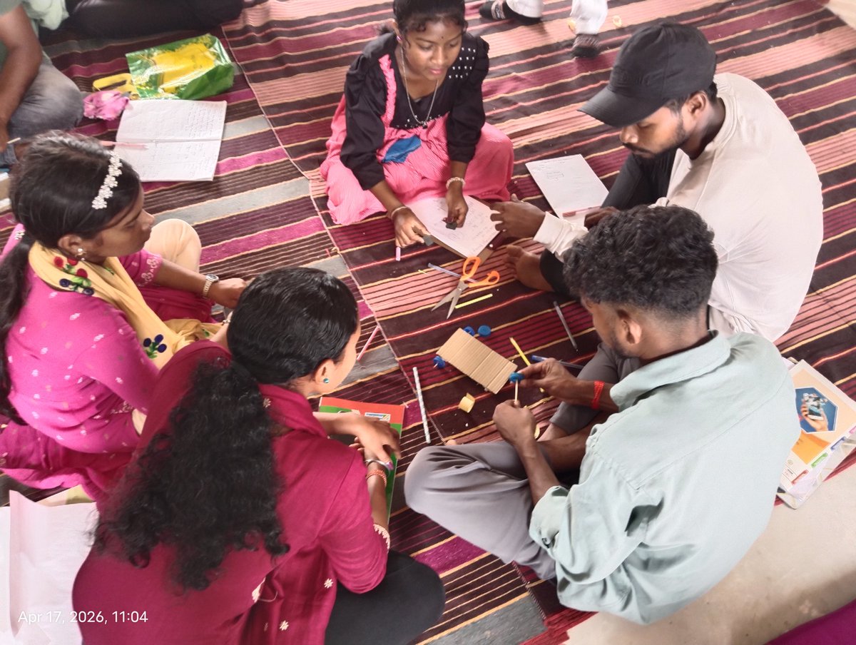 JjmMayurbhanj's tweet image. Volunteers equipped with #STEM &amp;amp; Youth training for #Grassroots_Change through theory and hands-on practice. Ready to drive innovation and learning in their communities. 
@Atmashakti3 @MSMO40845837
#JJM_Mayurbhanj #CommunityDevelopment 
#SummerCamp #EducationCamp