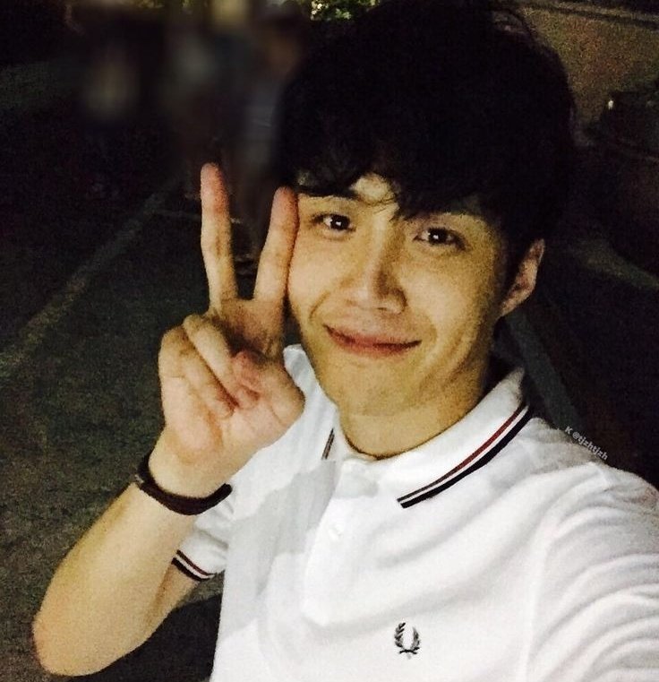 seonhomuffin's tweet photo. Kim Seonho during his early theatre days>>> https://t.co/8M8Oh7ws7T