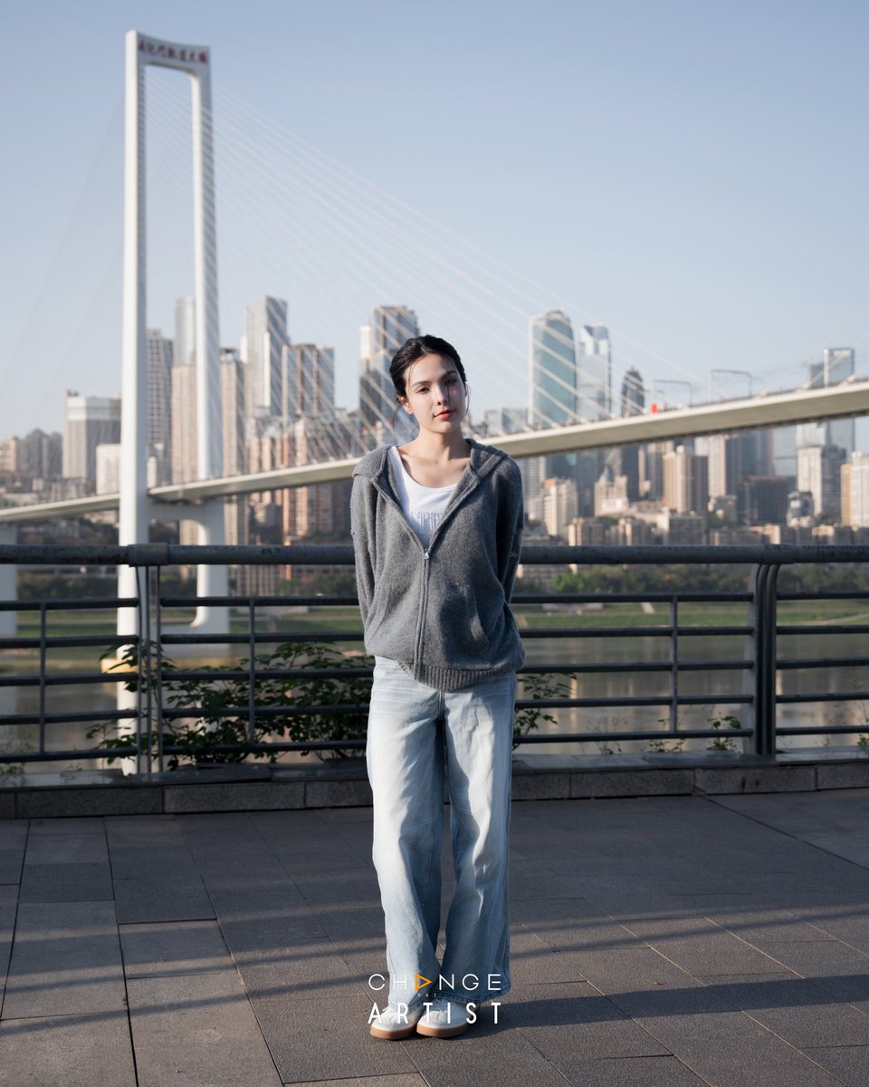 CHANGE ARTIST tweet media