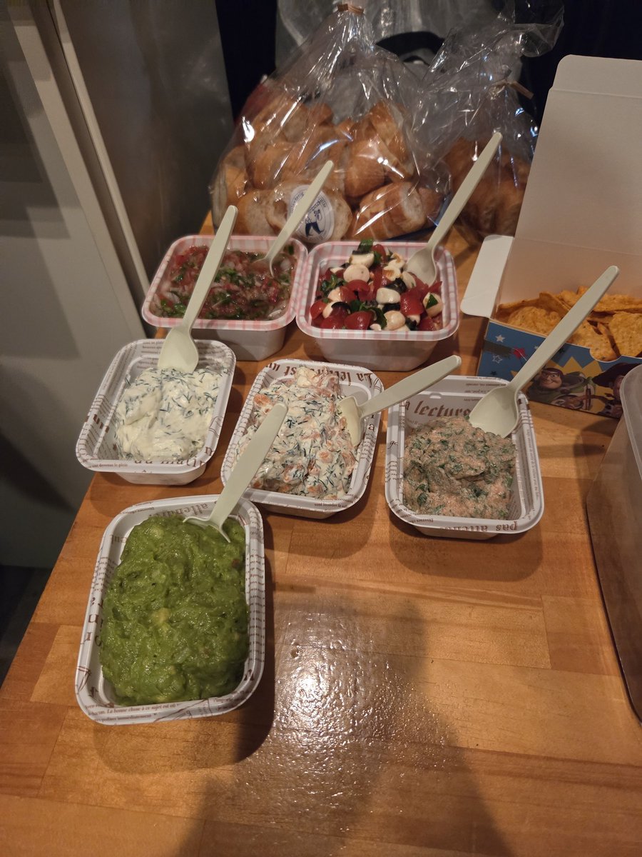 らいすこあ tweet media