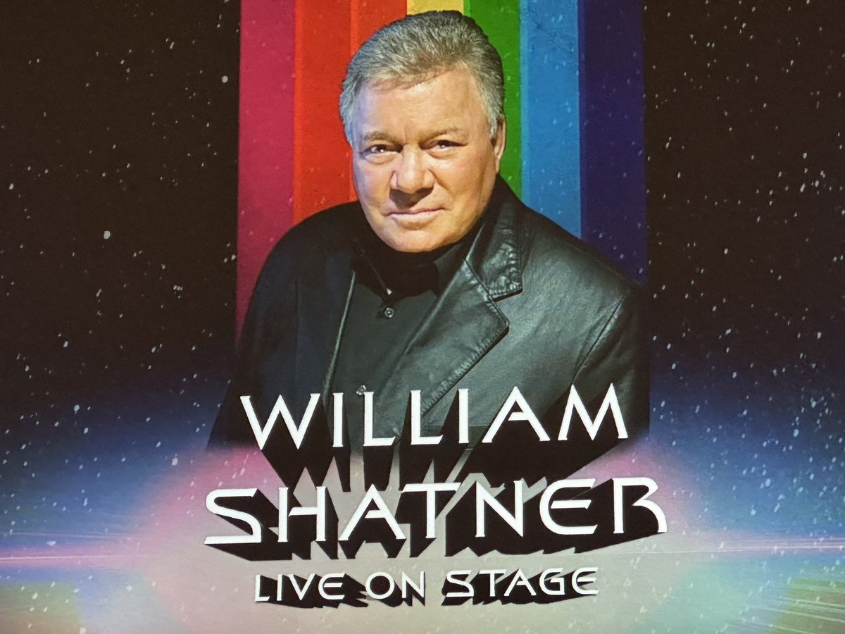 highlander5150's tweet photo. Awesome evening!  Thanks @WilliamShatner …and a key 🔑 to our City!!!! https://t.co/t58EoslcMl